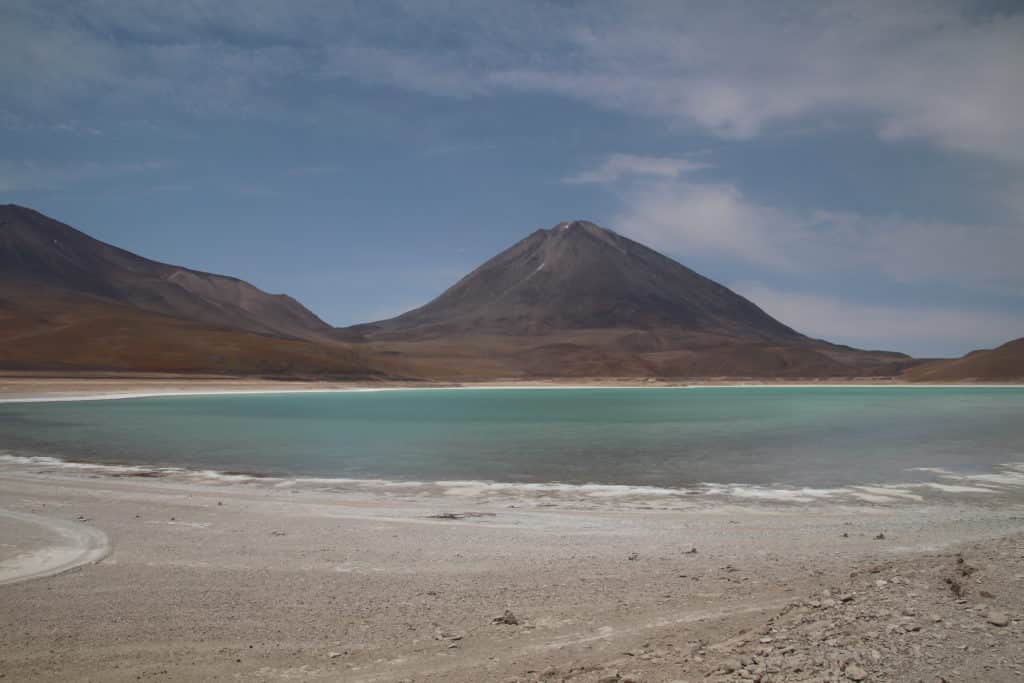 Laguna Azul Reserva Eduardo Alvaroa Hito Cjaon chile Bolivia