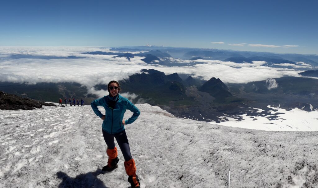 Camille en haut du volcan villarica